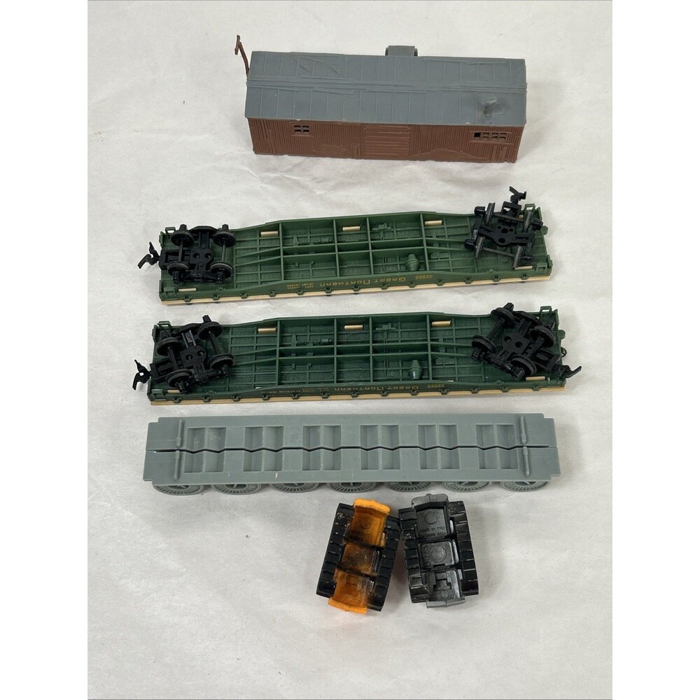 Tyco HO Train Tracks Lot Snap Turnout Switch Rerailer Curve Plasticville Tractor - Picture 8 of 10